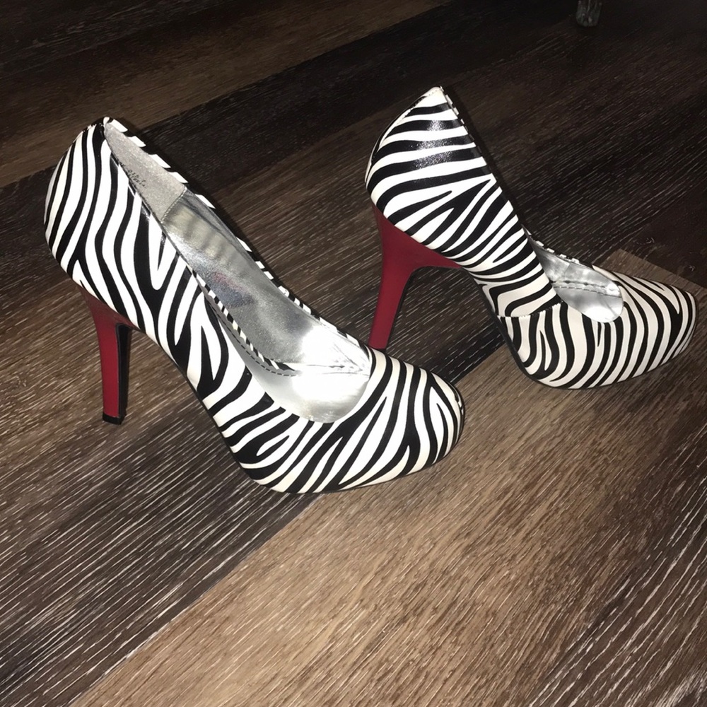 BAMBOO - Zebra high pumps with red heel